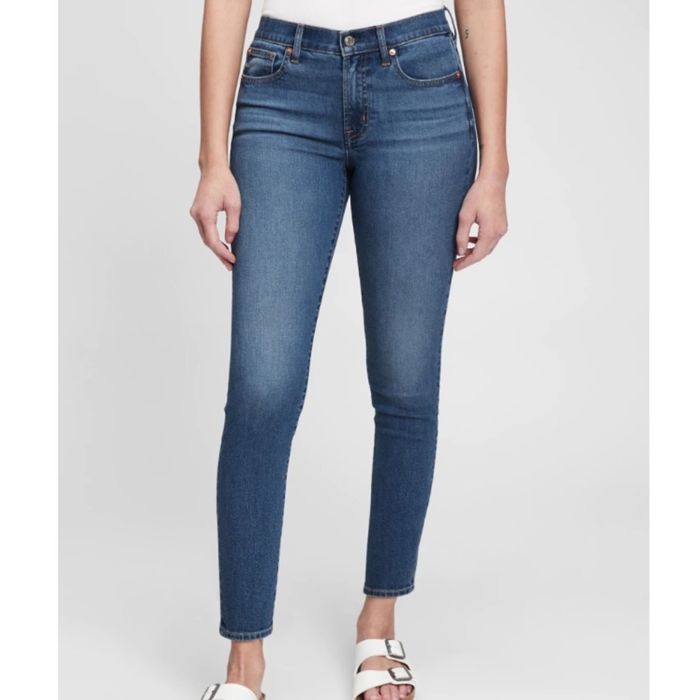 Gap True Skinny Jeans